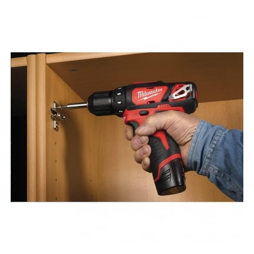 Perceuse Visseuse 2 vitesses 30Nm - Milwaukee M12 BDD-0 (version solo)