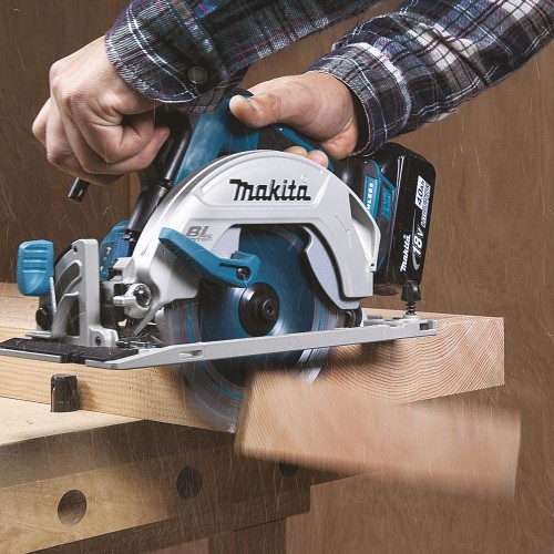 Lot de 10 machines 18V Li-Ion avec 5 batteries 5Ah et chargeur rapide double, 6 coffrets Makpac - Makita LOT0309