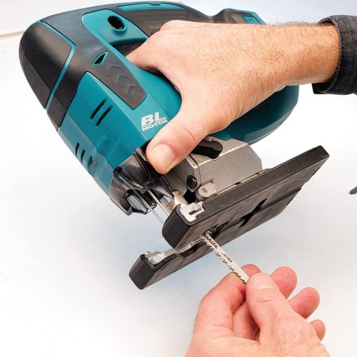 Scie sauteuse LXT 18V Makita DJV182Z (produit seul)